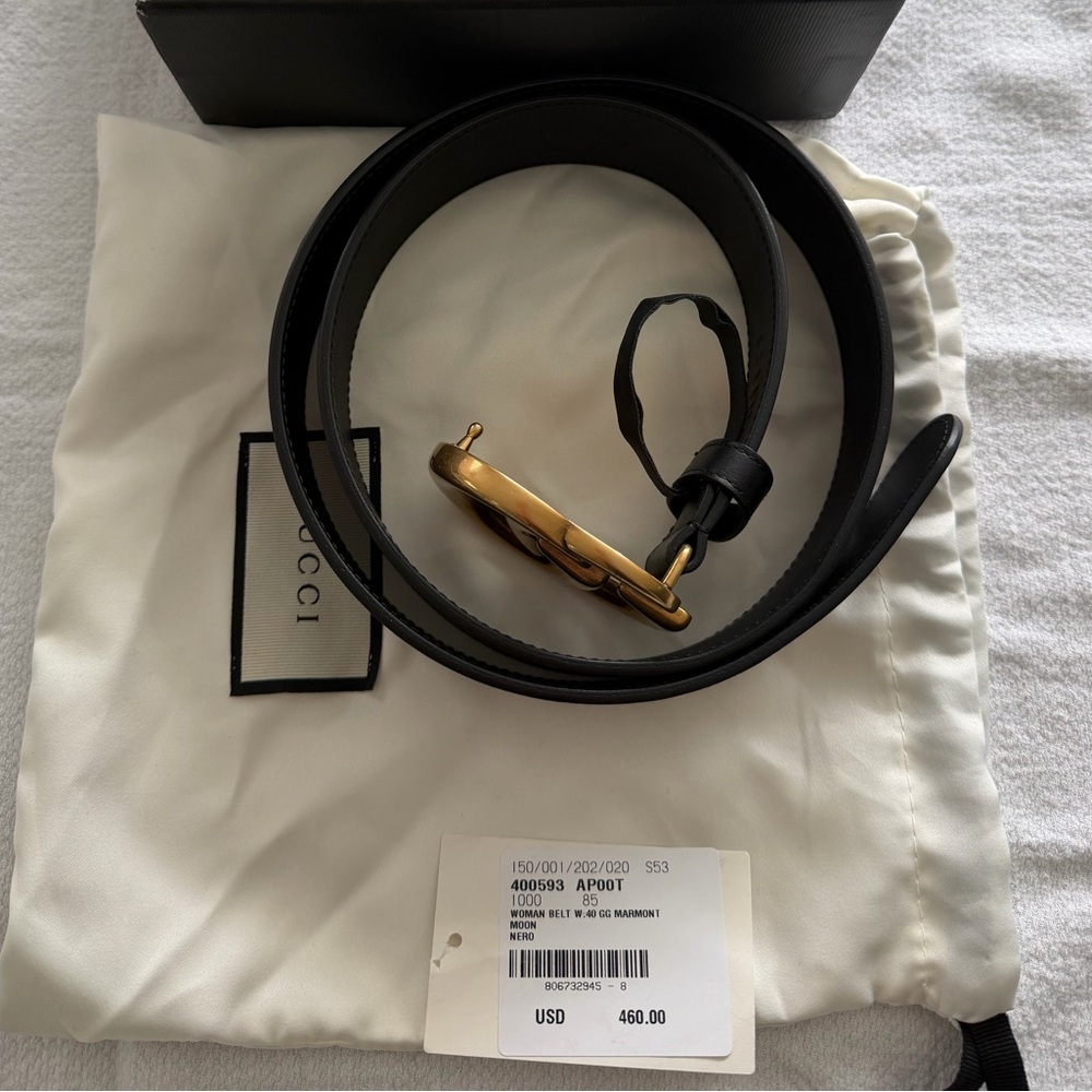 Black Gucci belt in great condition for sale! - Picture 2 of 4